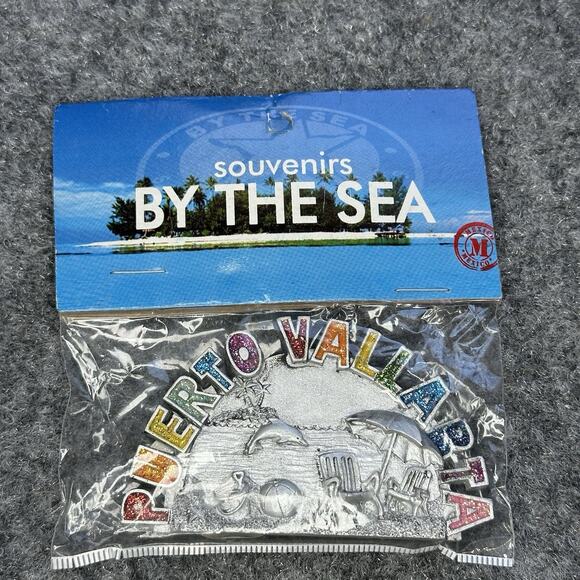 Puerto Vallarta, Mexico Tourist Souvenir 3D Fridge Magnet Craft GIFT NOS - NEW! - Picture 2 of 4